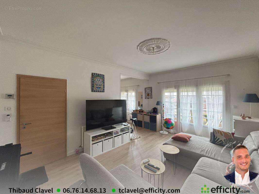 Maison à SAINT-YRIEIX-SUR-CHARENTE