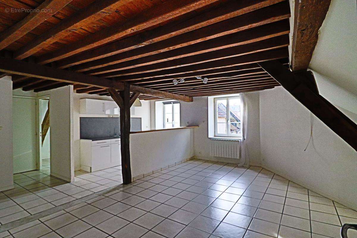 Appartement à SAINT-SATUR