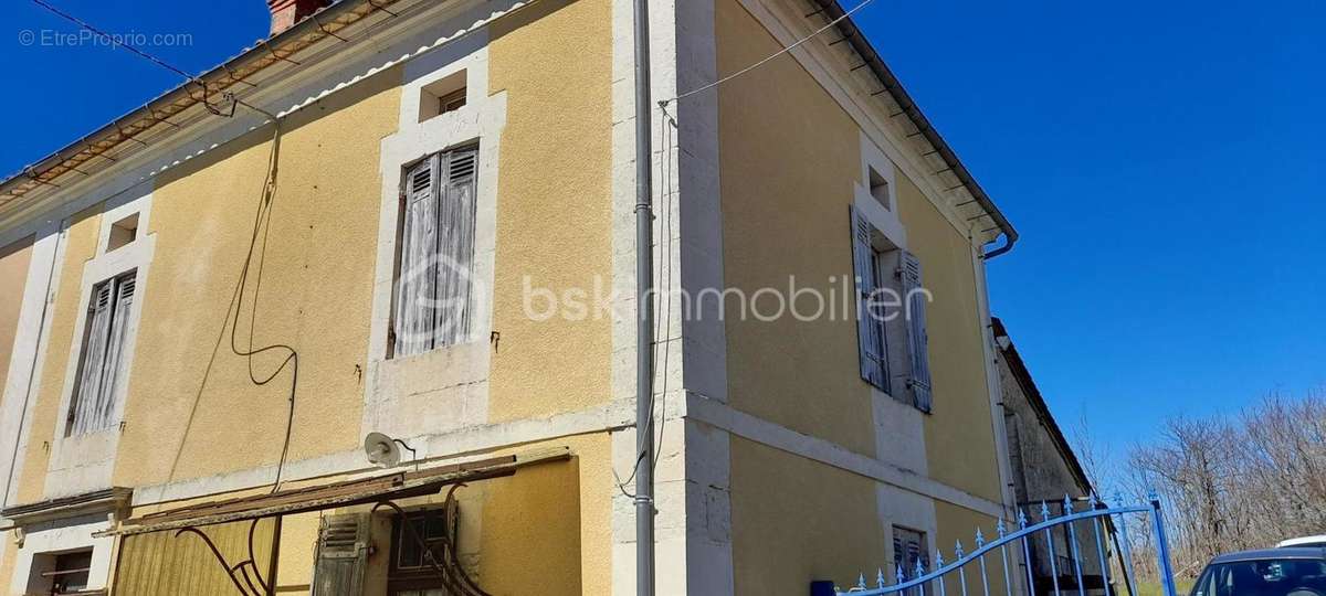 Maison à SIORAC-DE-RIBERAC