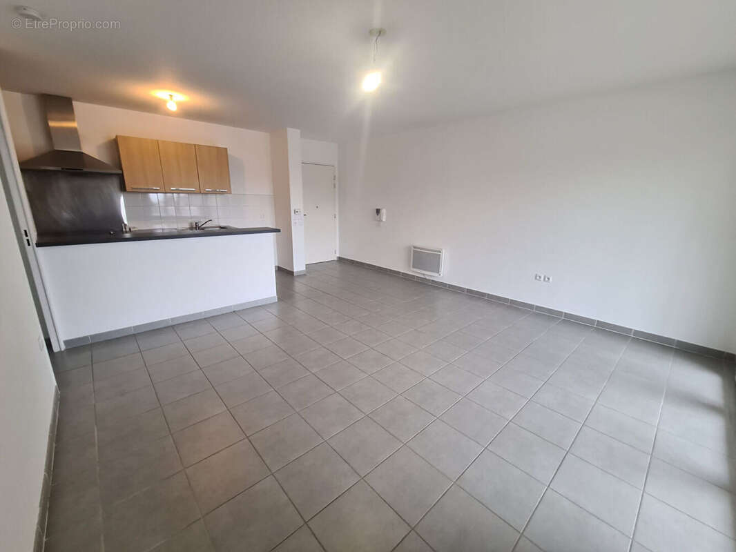 Appartement à SEPTEMES-LES-VALLONS