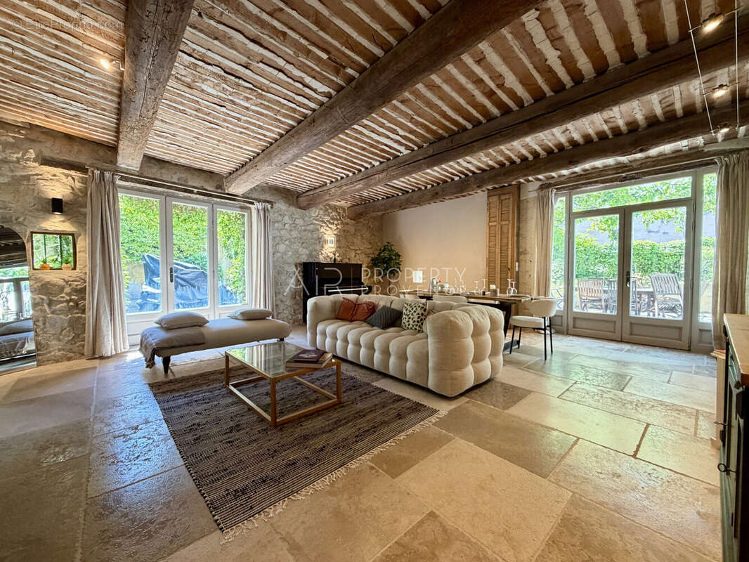 Maison à MERINDOL