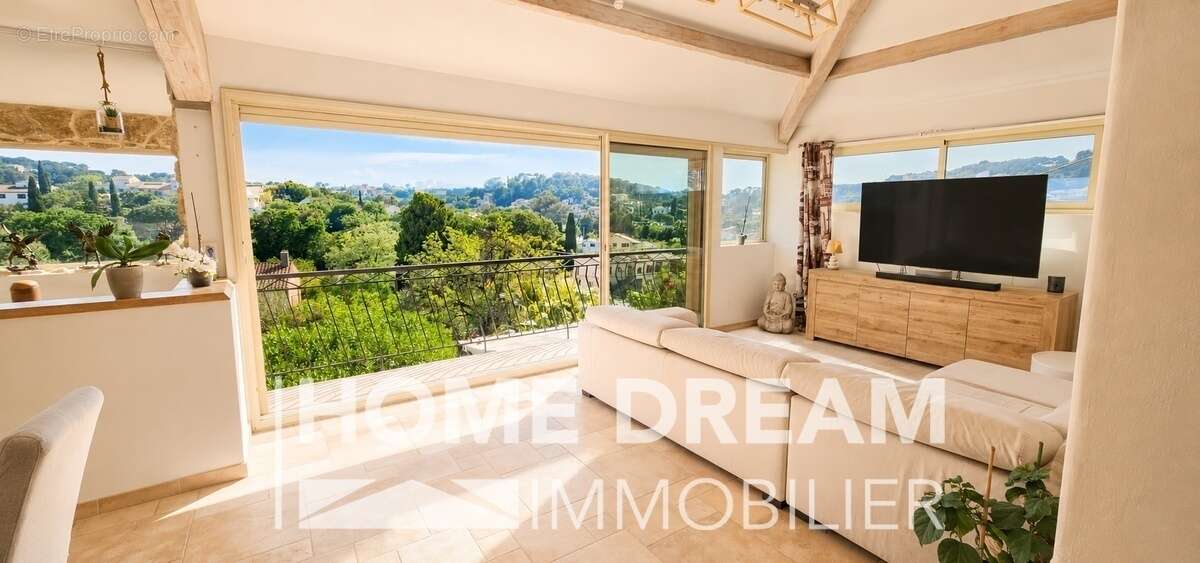 Maison 193 m² à La Seyne-Sur-Mer  - photo 2