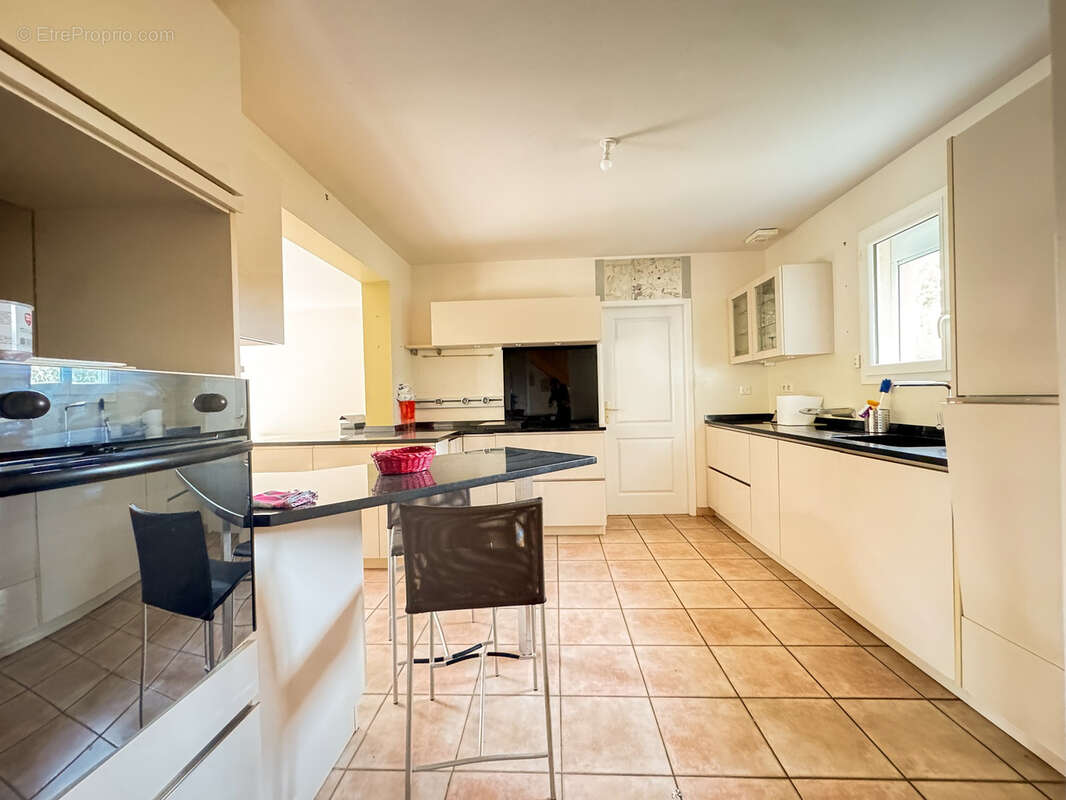 Maison à SAINT-JULIEN-EN-BORN