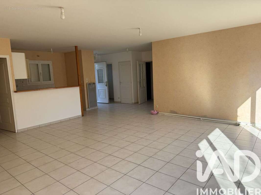 Maison 97 m² à Fors  - photo 5