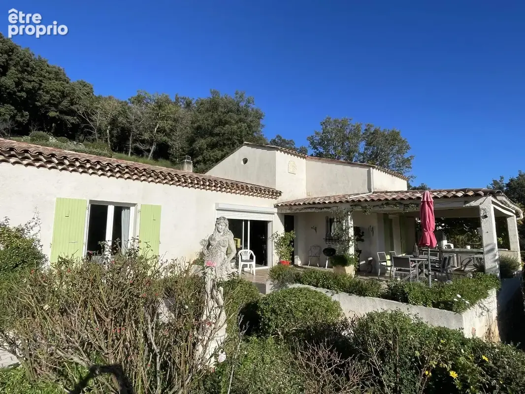 Villa de plain pied avec piscine et vue dégagée - photo 8