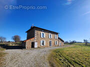 Photo 1 - Maison à SAINT-LEONARD-DE-NOBLAT