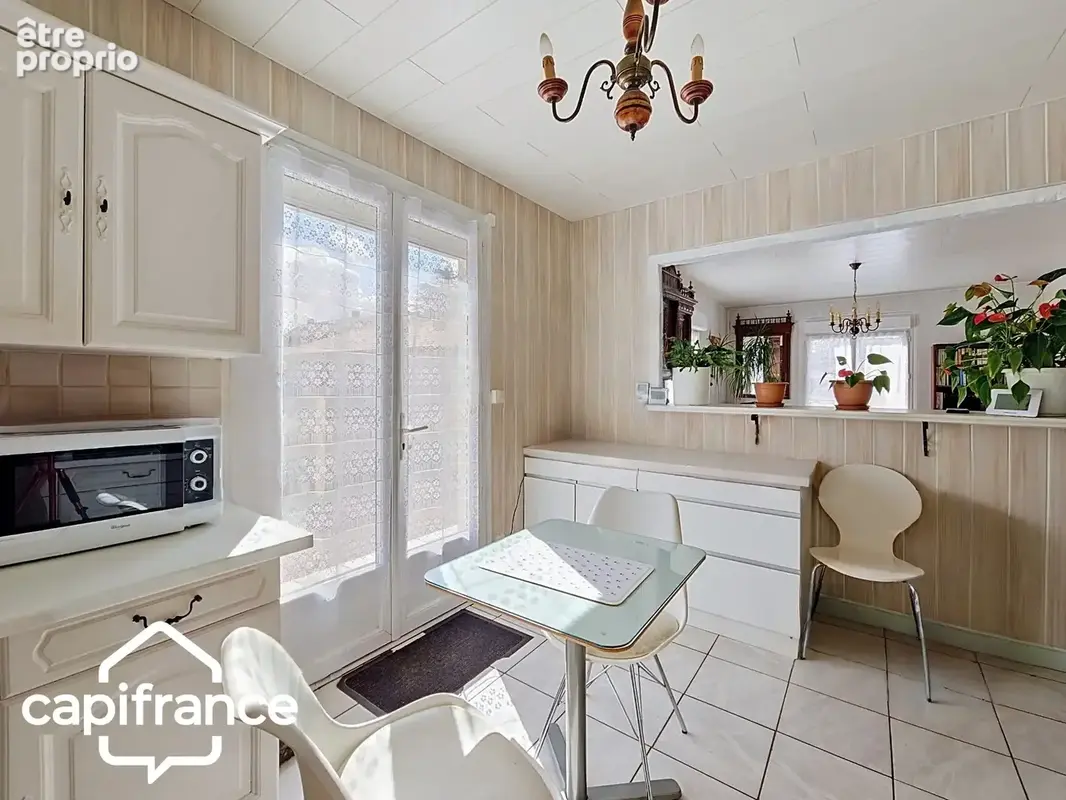 Maison de plain-pied 56 m² – 2 chambres – garage et dépendance – terrain 336 m² – Thouars - photo 3
