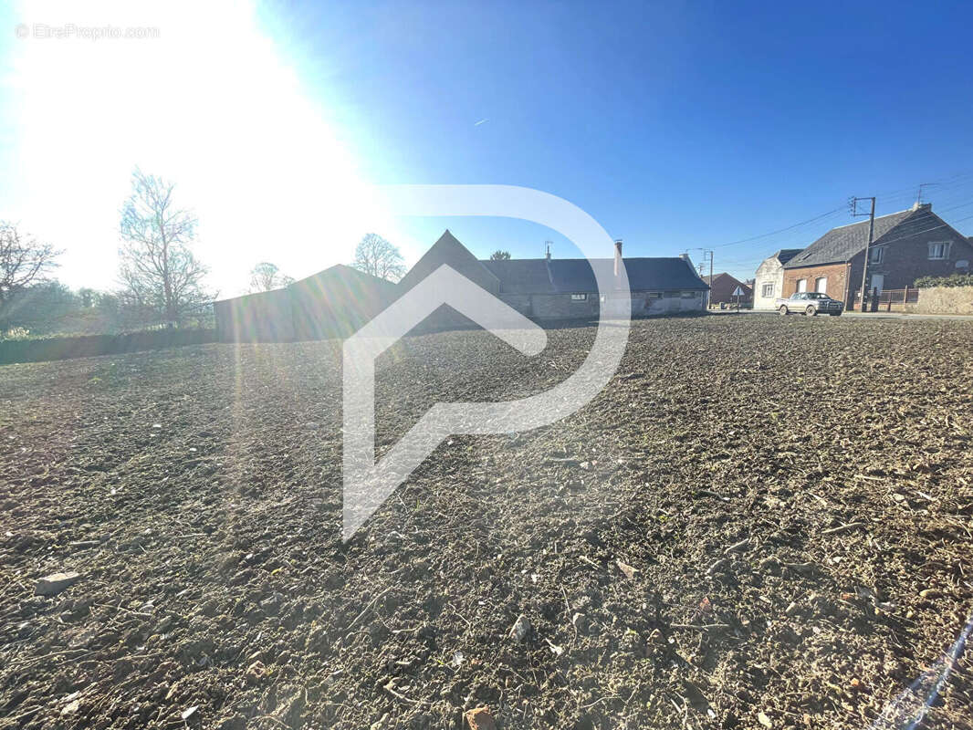Terrain à LE CATEAU-CAMBRESIS