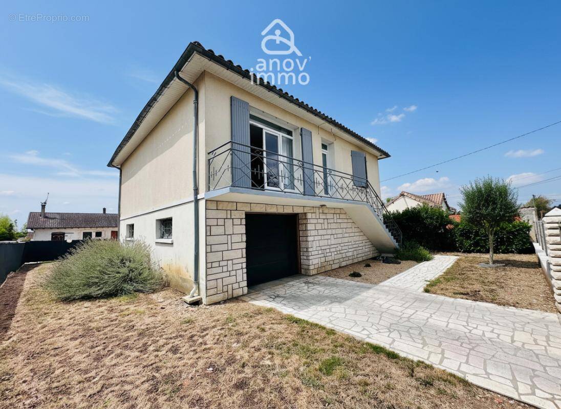 Maison à LINARS