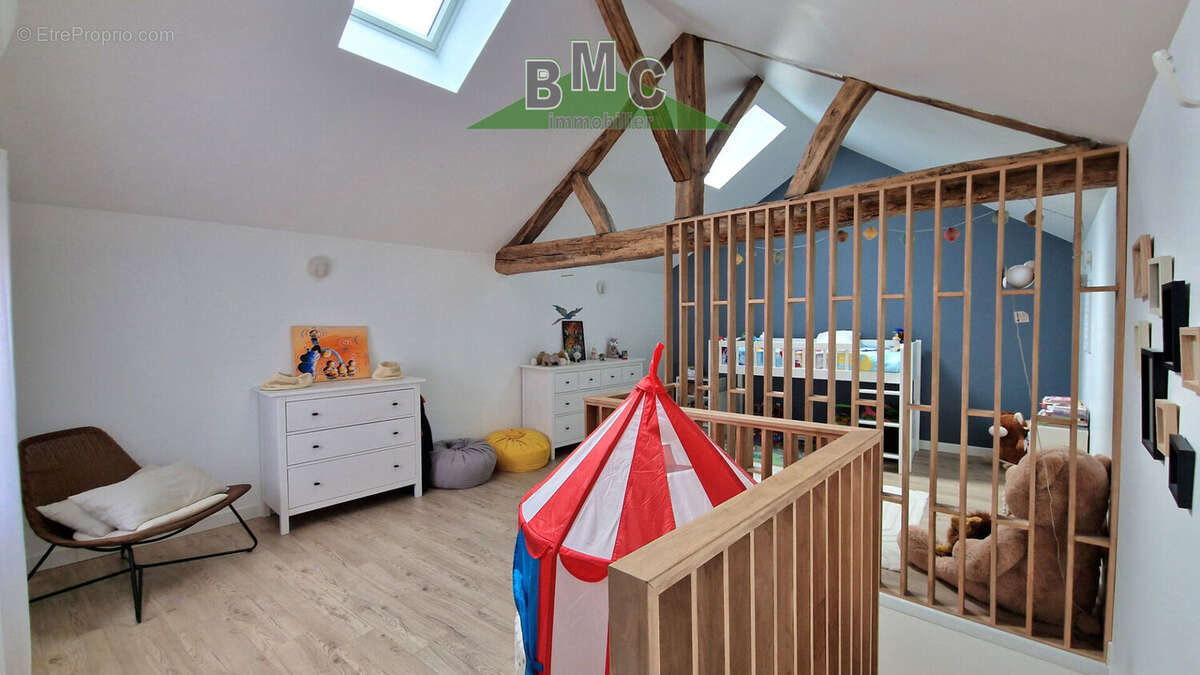 Appartement à LE PLESSIS-BOUCHARD