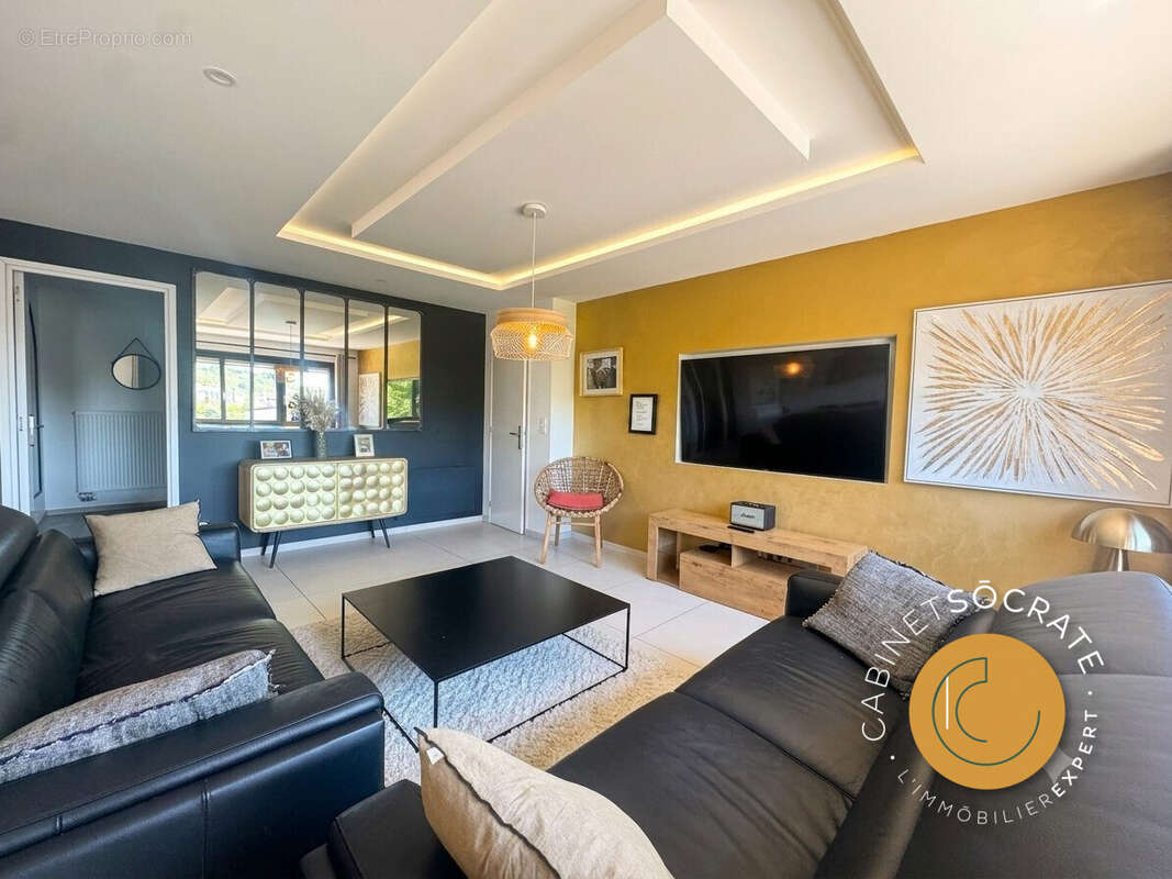 Maison 182 m² à Chavigny  - photo 4
