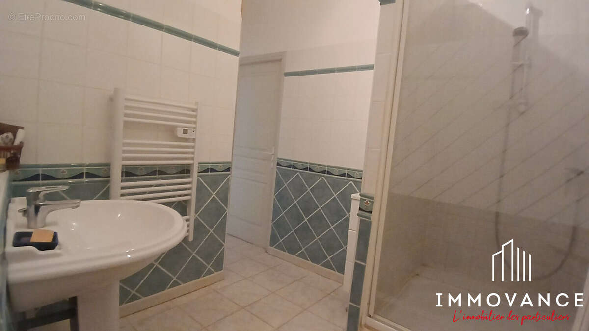 Maison 110 m² à Montagnac  - photo 6