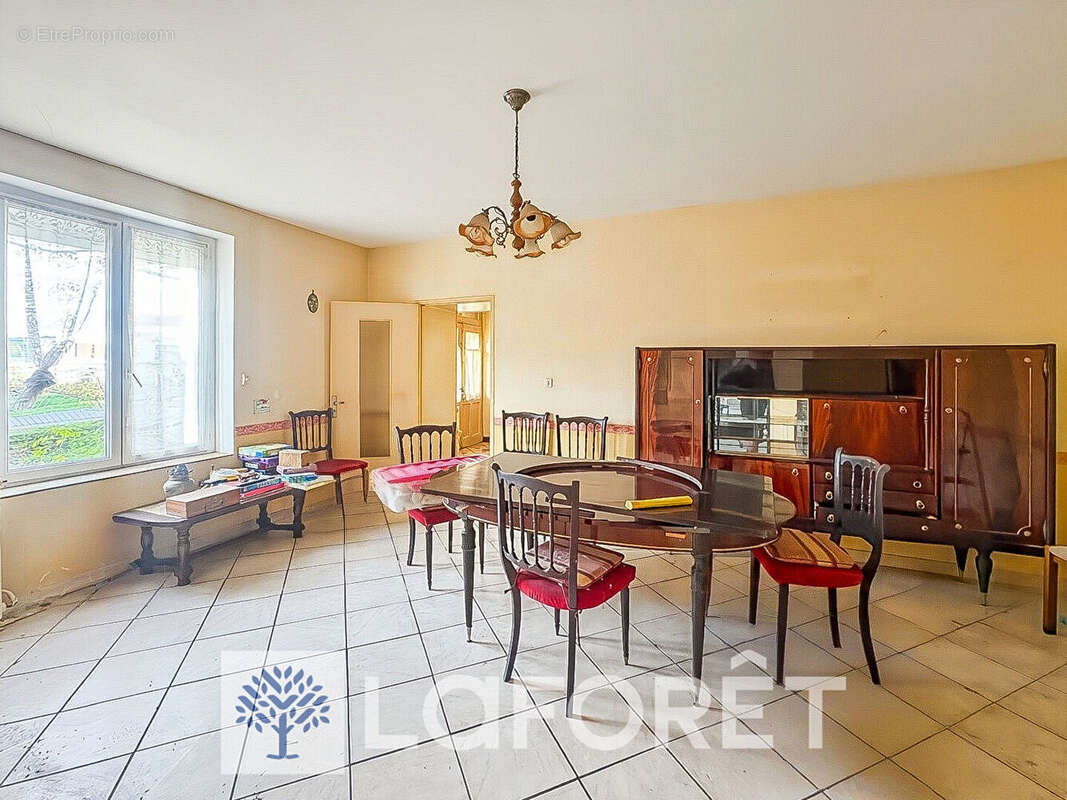 Maison à rénover à vendre à GEMOZAC - Référence 4418 - photo 6