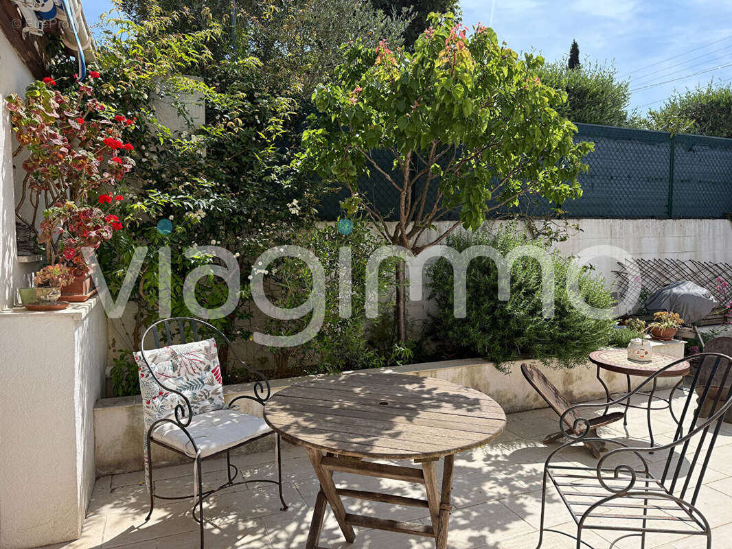Maison Six Fours Les Plages 85 m2 - photo 4