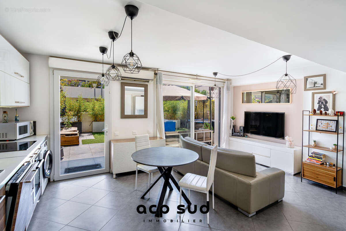 Appartement à MARSEILLE-10E