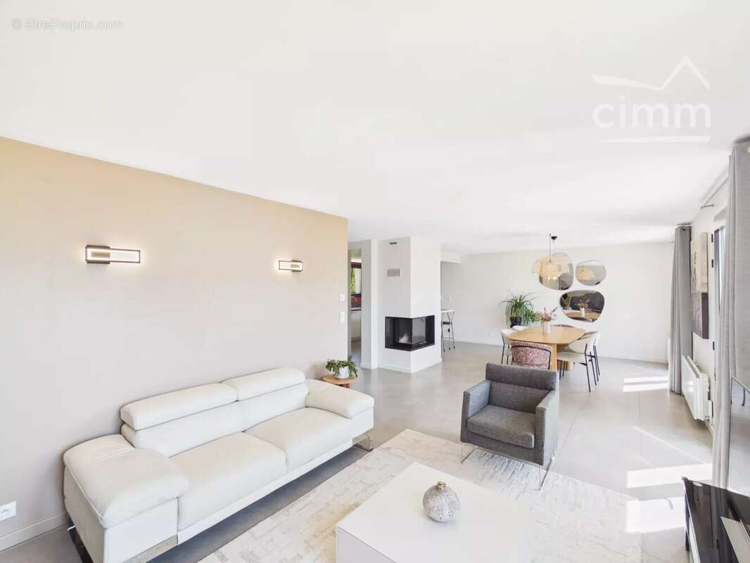 Maison 188 m² à Vourey  - photo 5