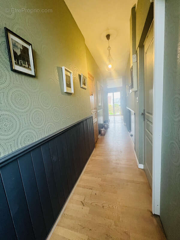 Maison à VILLERS-BRETONNEUX