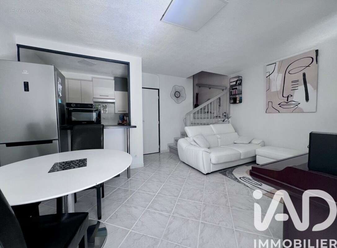 Photo 3 - Maison à LA LONDE-LES-MAURES