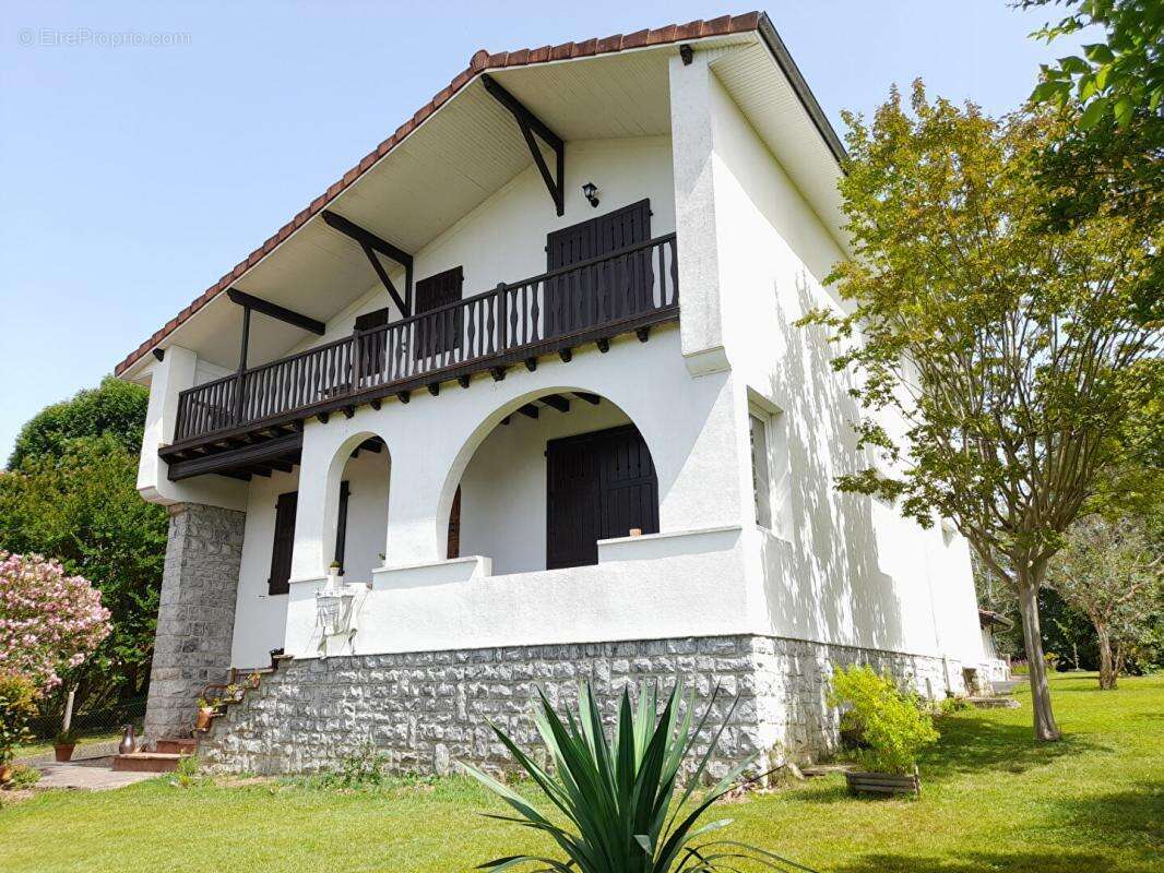 Maison à OLORON-SAINTE-MARIE