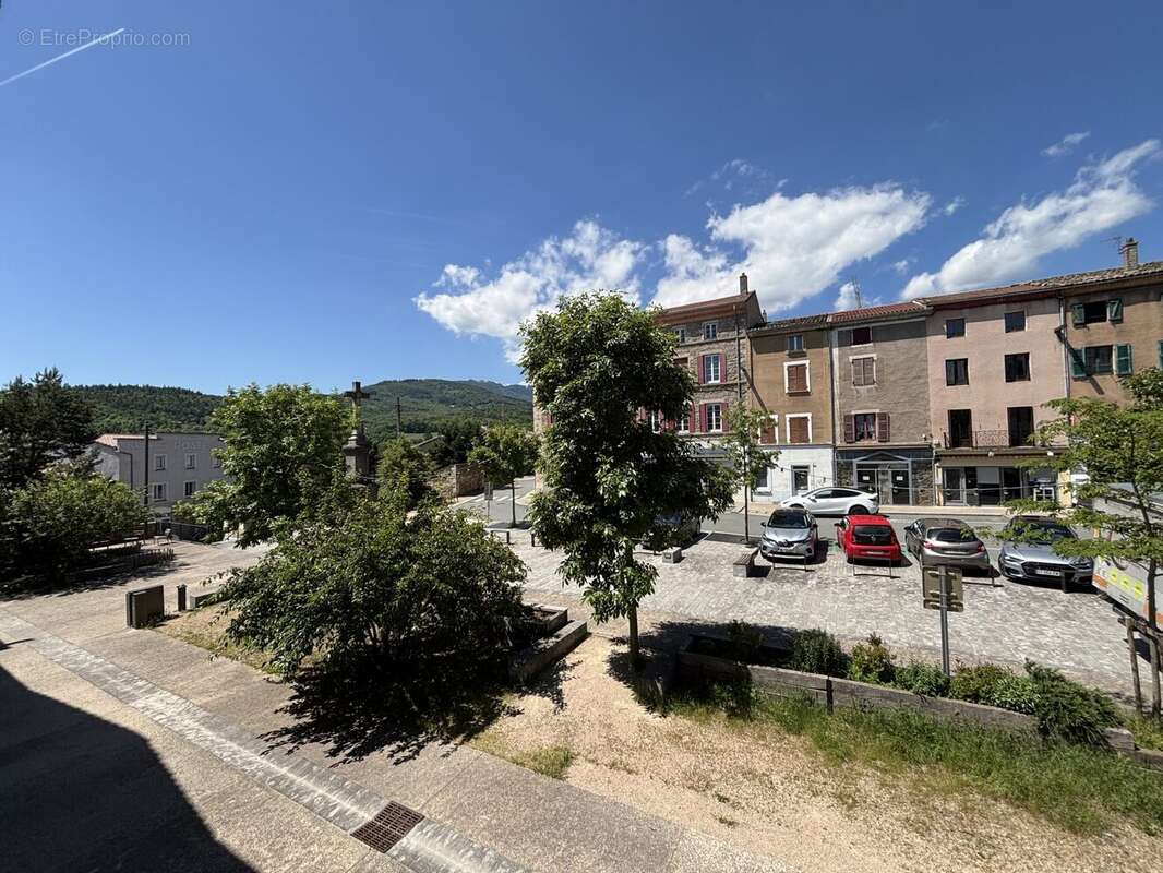 Appartement 57 m² à Pelussin  - photo 6