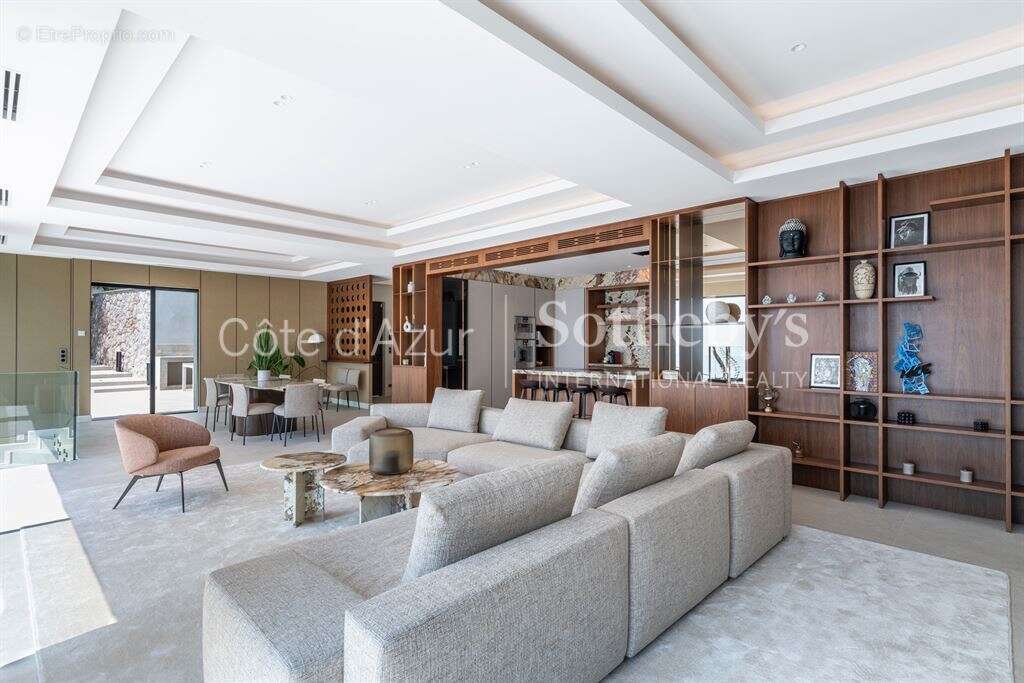 Villa contemporaine de 256 m² avec vue panoramique sur Monaco, piscine et cinq suites - photo 11