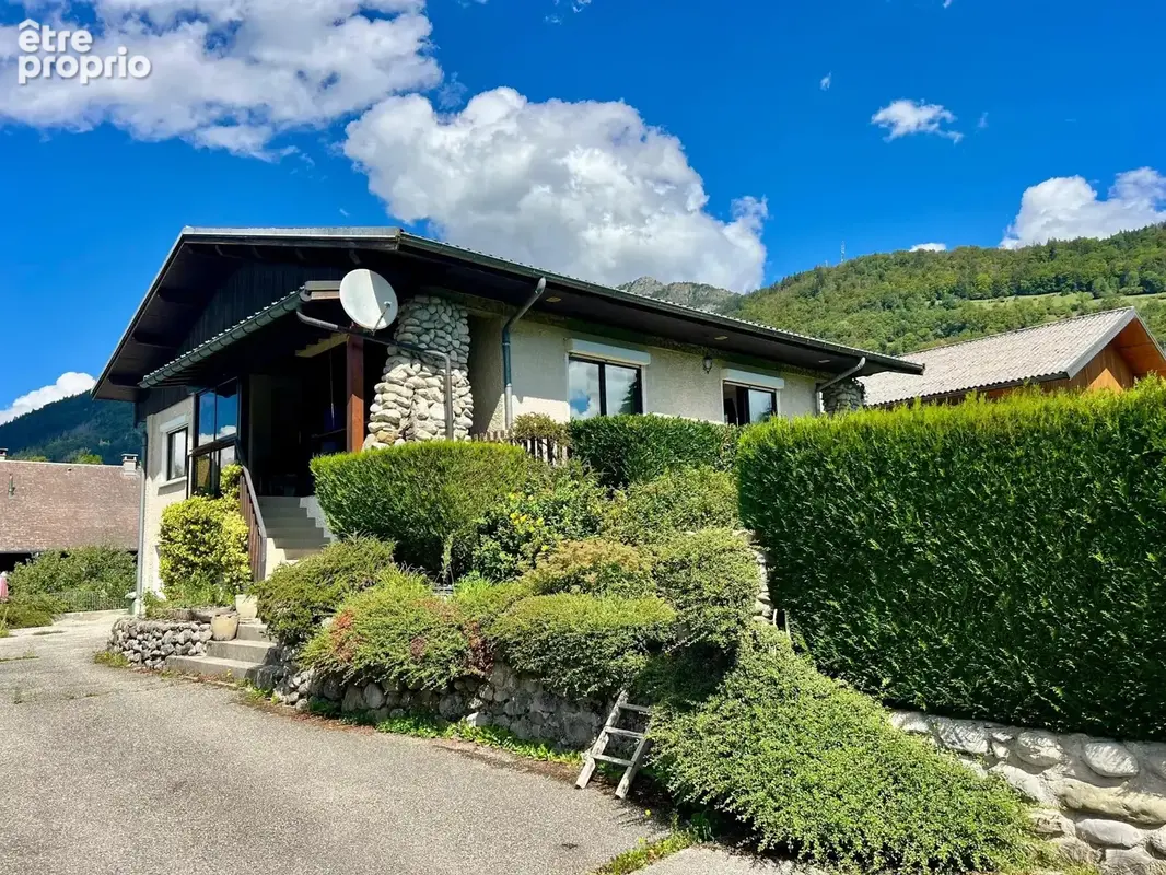 LE CHÂTELARD - Maison des années 70 avec belle vue - photo 10