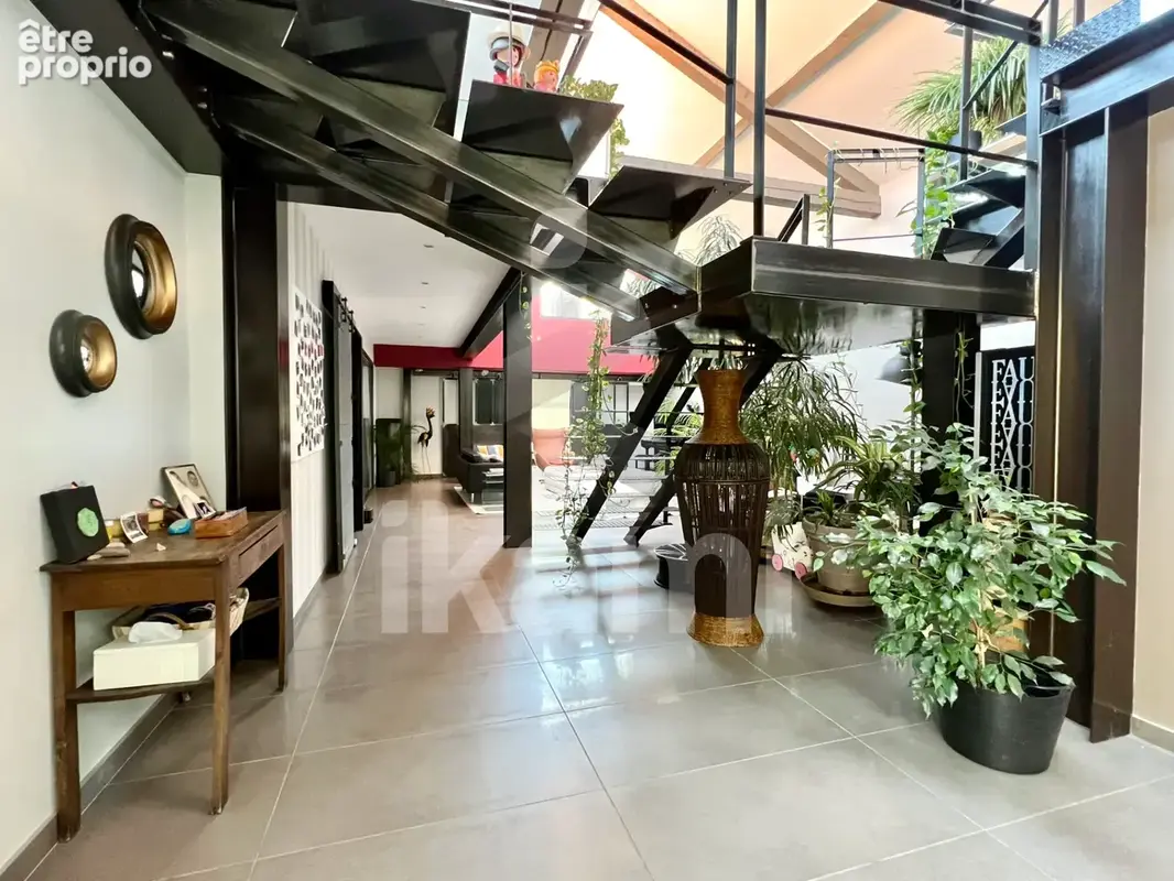 LOFT - 210 m2 - Terrasse 72 m2 - photo 2