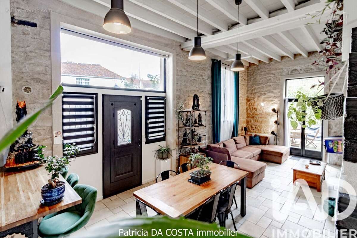 Photo 2 - Maison à MAREIL-SUR-MAULDRE