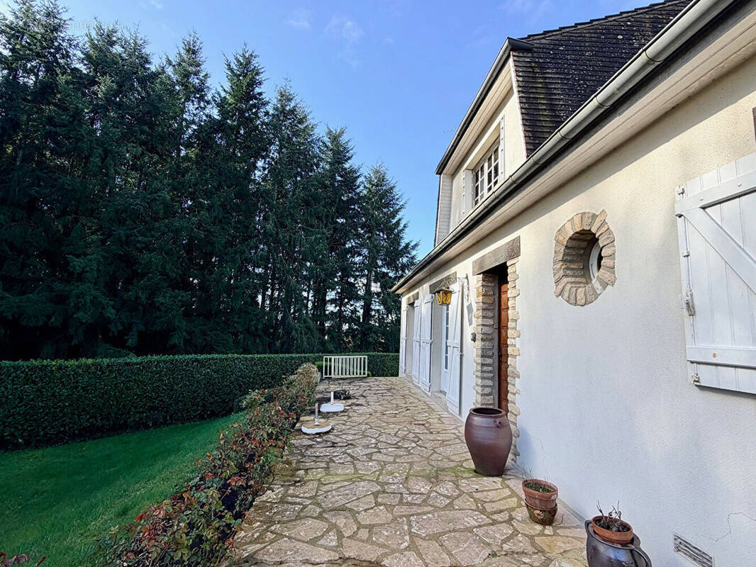Maison à DAMIGNY