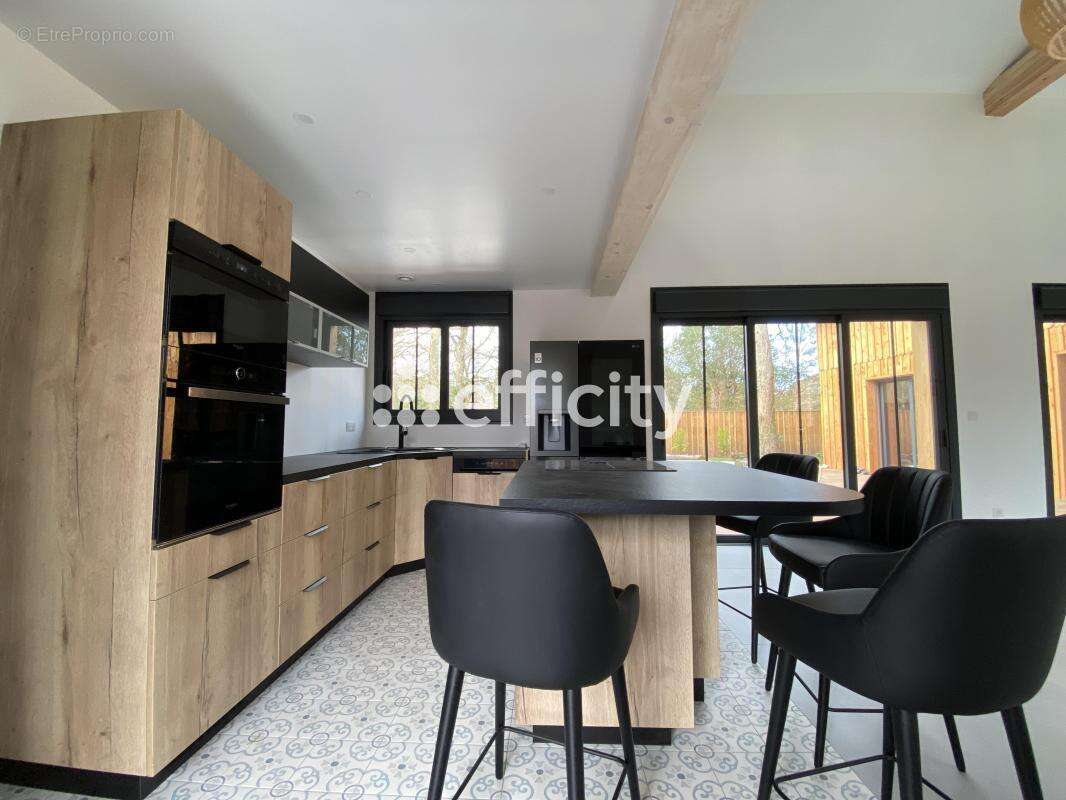 Maison 200 m² à Lege-Cap-Ferret  - photo 8