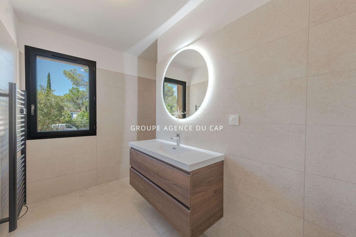 Maison à SAINT-RAPHAEL