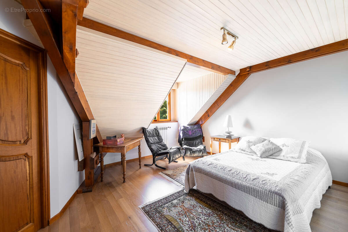 Maison à DIVONNE-LES-BAINS