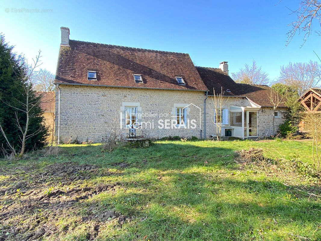 Maison à SAINT-CHRISTOPHE-LE-JAJOLET