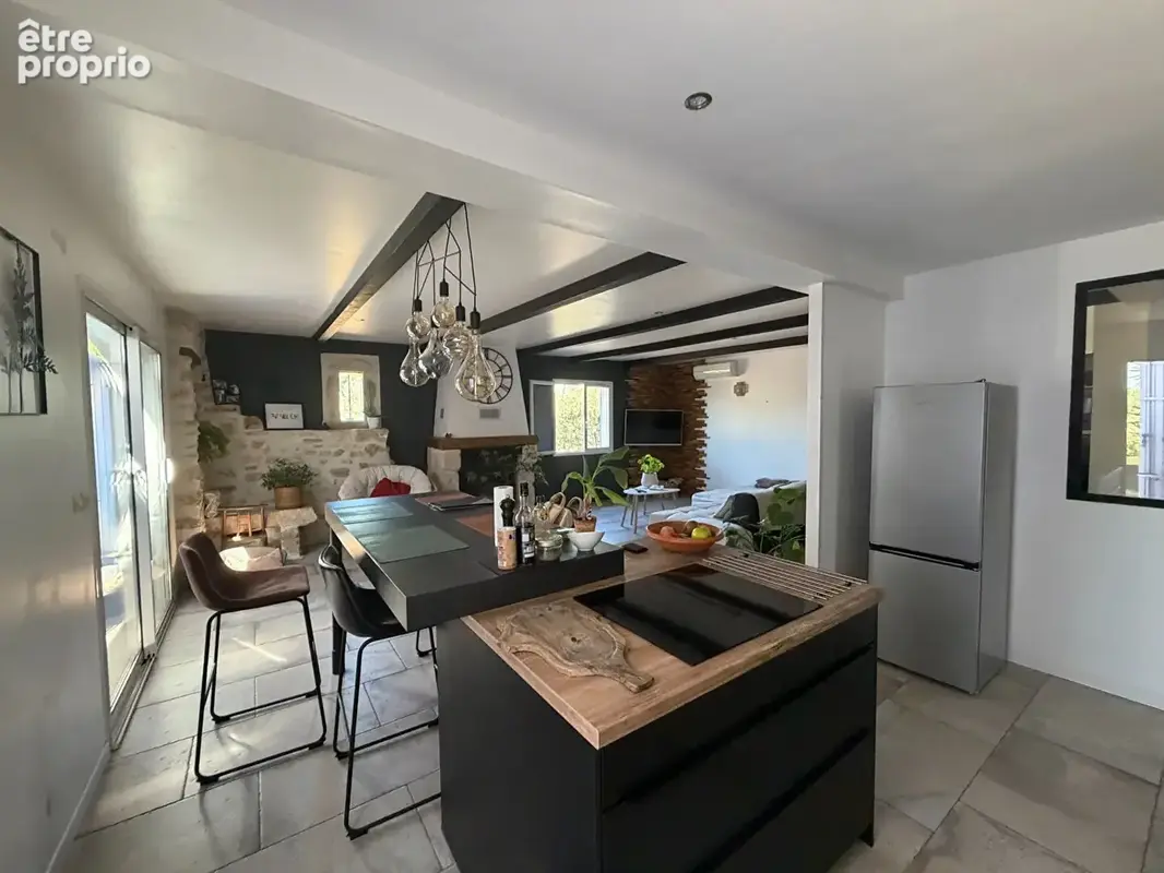 ARLES  : Maison d'exception sur un  terrain 4500m². Sans vis à vis. - photo 5