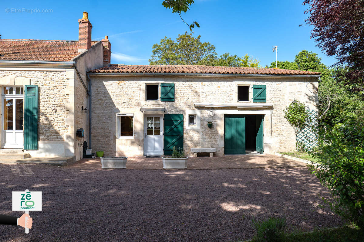 Maison à LA BRETONNIERE-LA-CLAYE