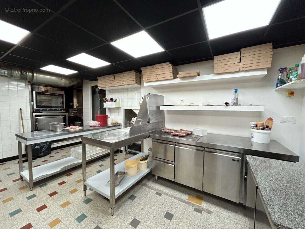 Commerce à HAUTERIVES