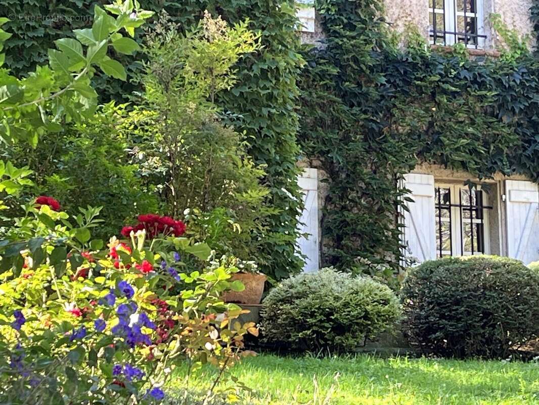 Maison à VIGOULET-AUZIL