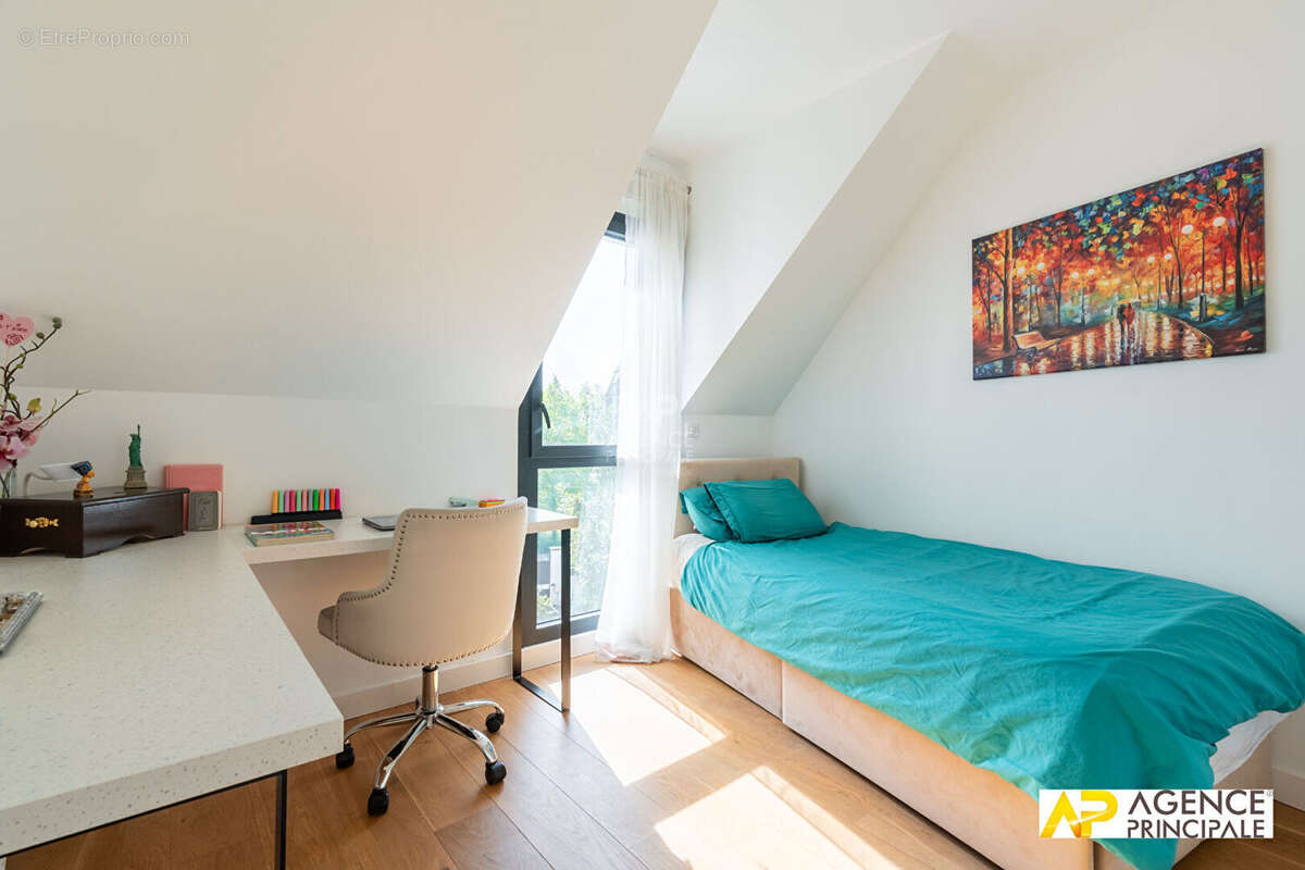 Appartement à MAISONS-LAFFITTE
