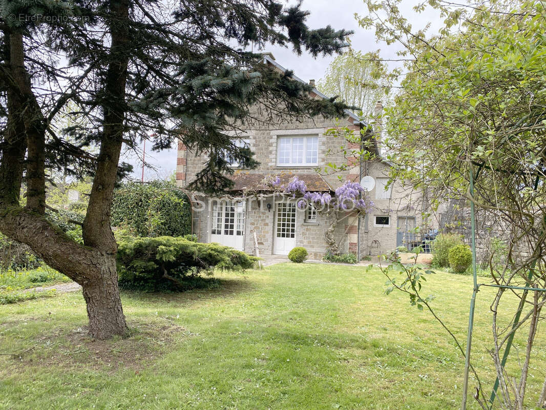 Maison à LA FERTE-MACE