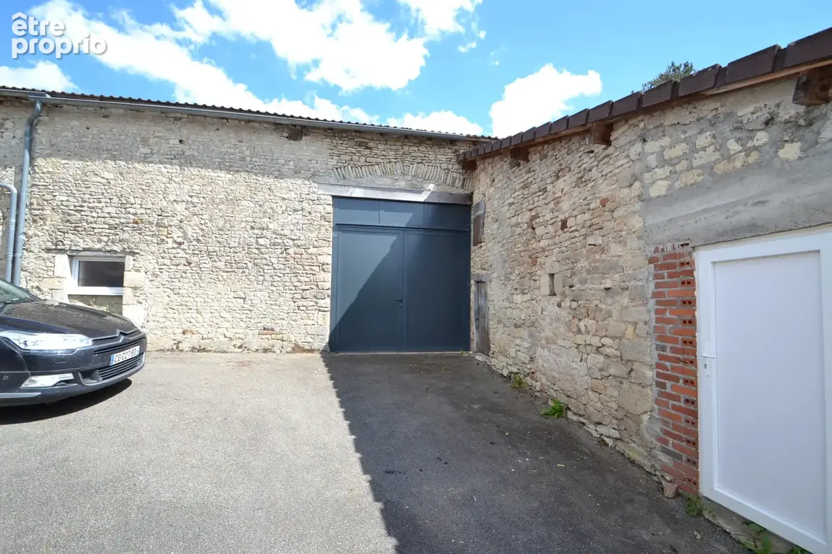 10 kms de GANNAT, maison ancienne de plain-pied , 70 m2 habitables - photo 9
