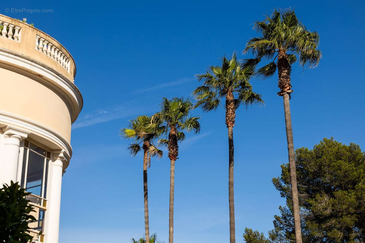 Appartement à HYERES