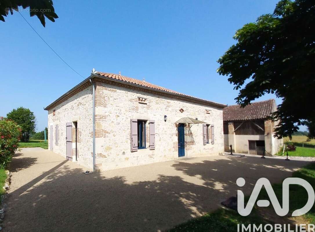 Maison 132 m² à Auvillar  - photo 2