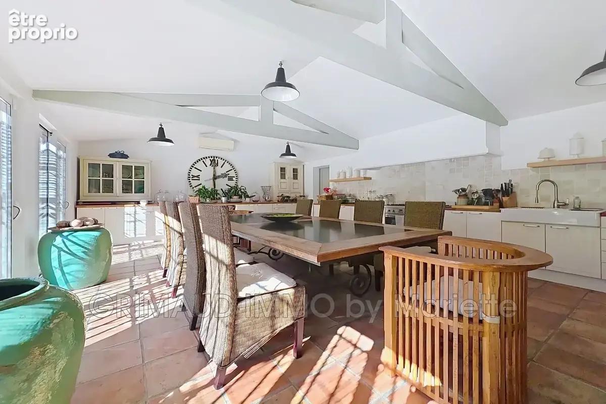 Maison 5 pièces 156 m² à vendre à Gassin (83580) - photo 3