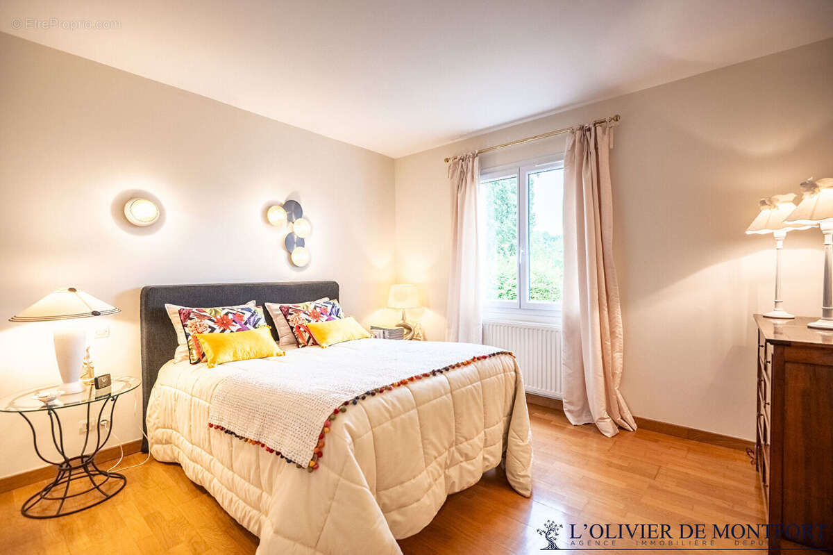 Maison à MONTFORT-L&#039;AMAURY