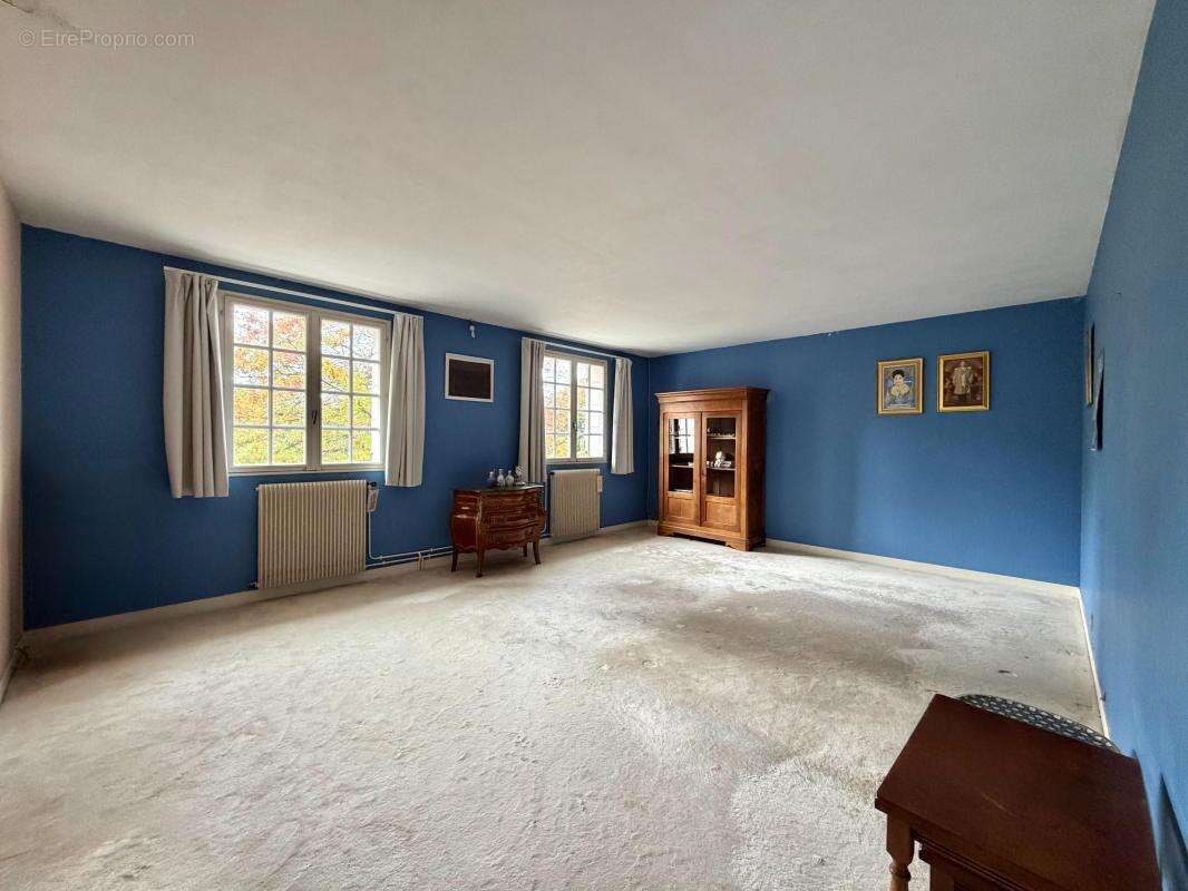 Maison à MAREIL-LE-GUYON