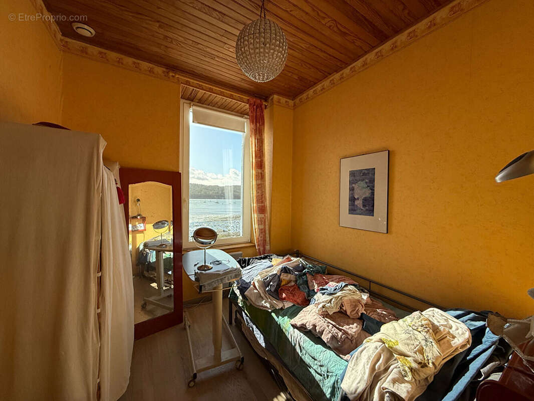 Maison à LE RELECQ-KERHUON