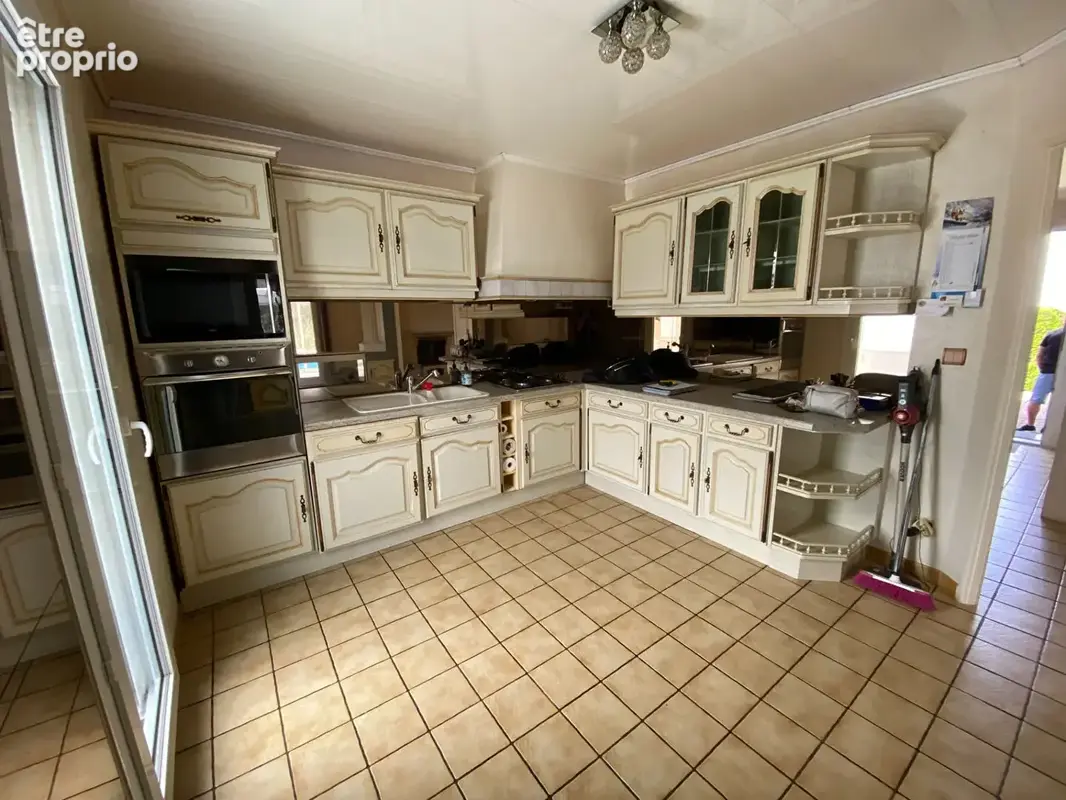 LUNÉVILLE - Maison de plain-pied avec piscine sur terrain de 1 372M² - photo 5