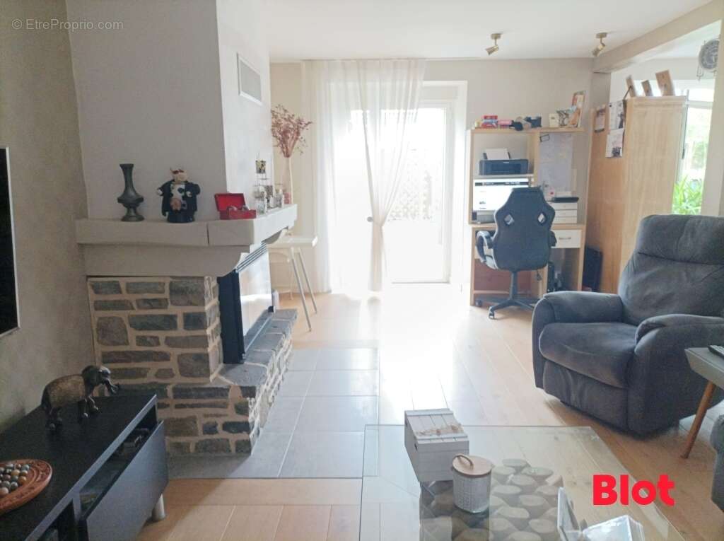 Maison à BALAZE