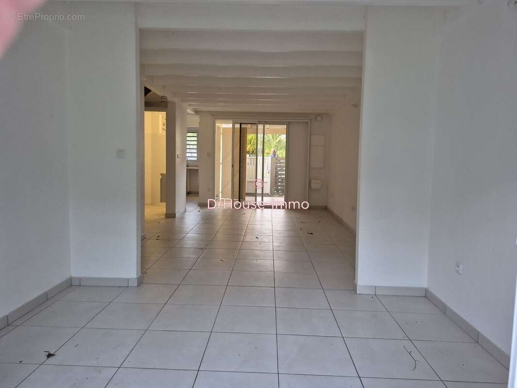 Maison à LES TROIS-ILETS