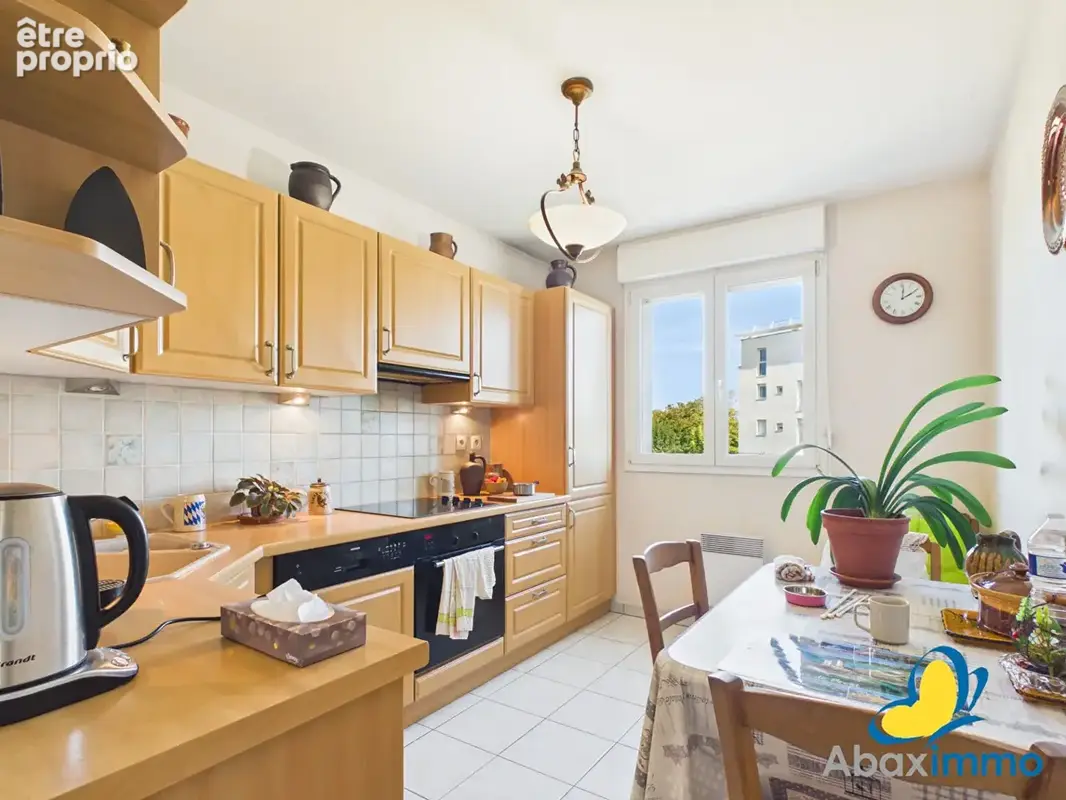 Appartement Ifs 4 pièces avec ascenseur, balcon et garage - photo 3